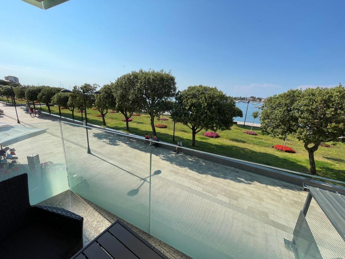 Apartments Riva-Interauto Umag Exteriör bild