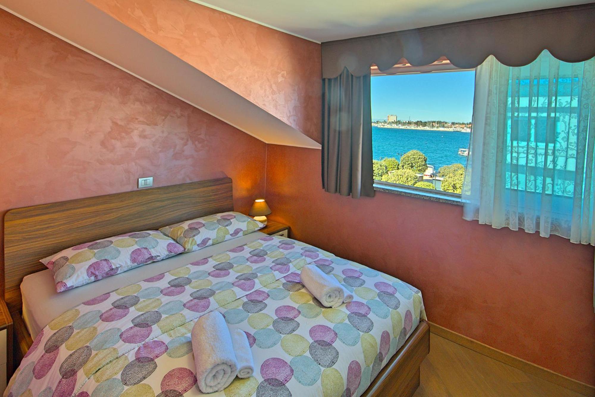 Apartments Riva-Interauto Umag Exteriör bild