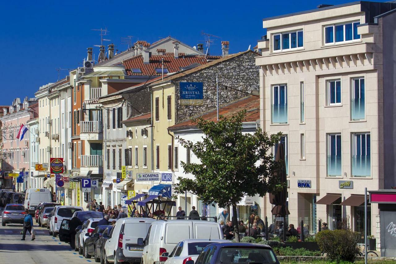 Apartments Riva-Interauto Umag Exteriör bild